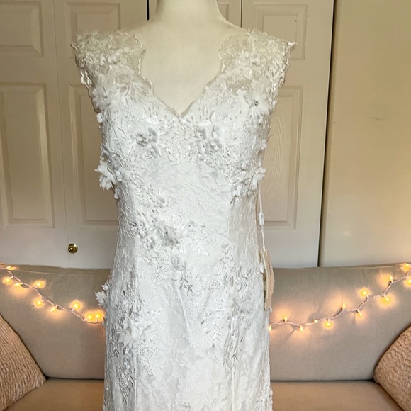 NWT Mingdas Wedding dress White flowers size 4-6 NEW! GORGEOUS!! - Picture 2 of 12